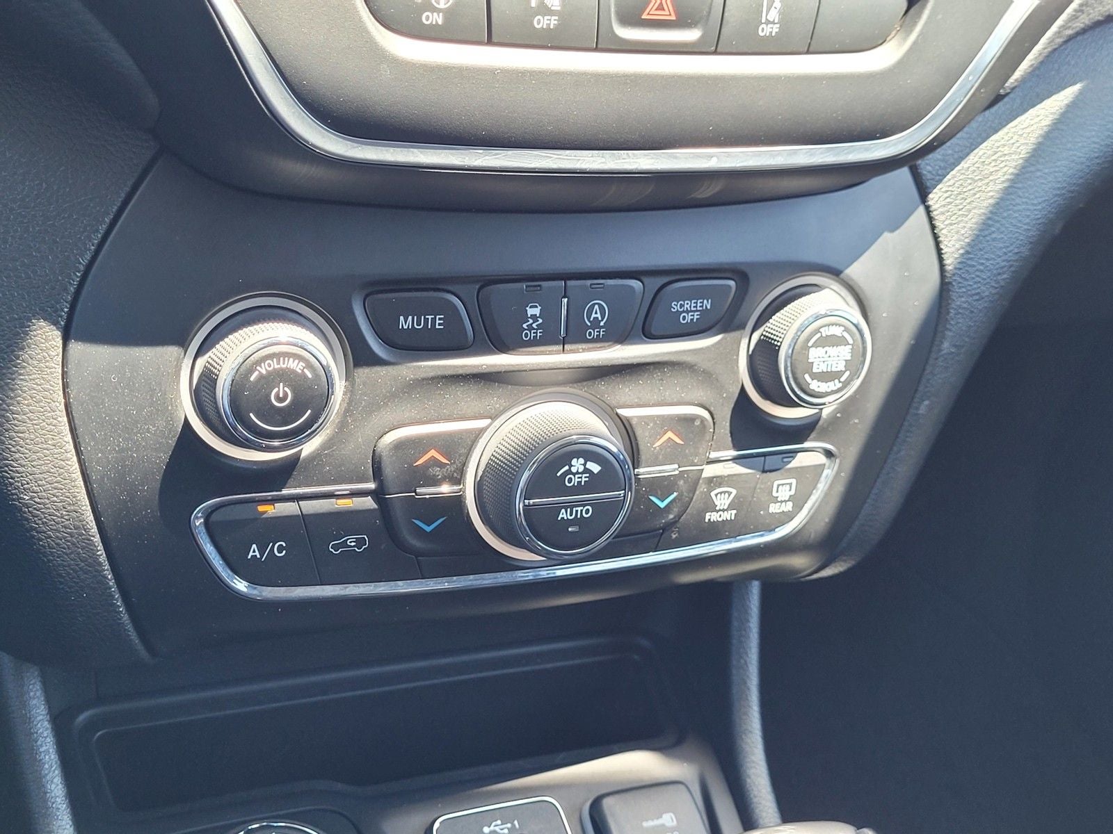 2023 Jeep Cherokee Altitude