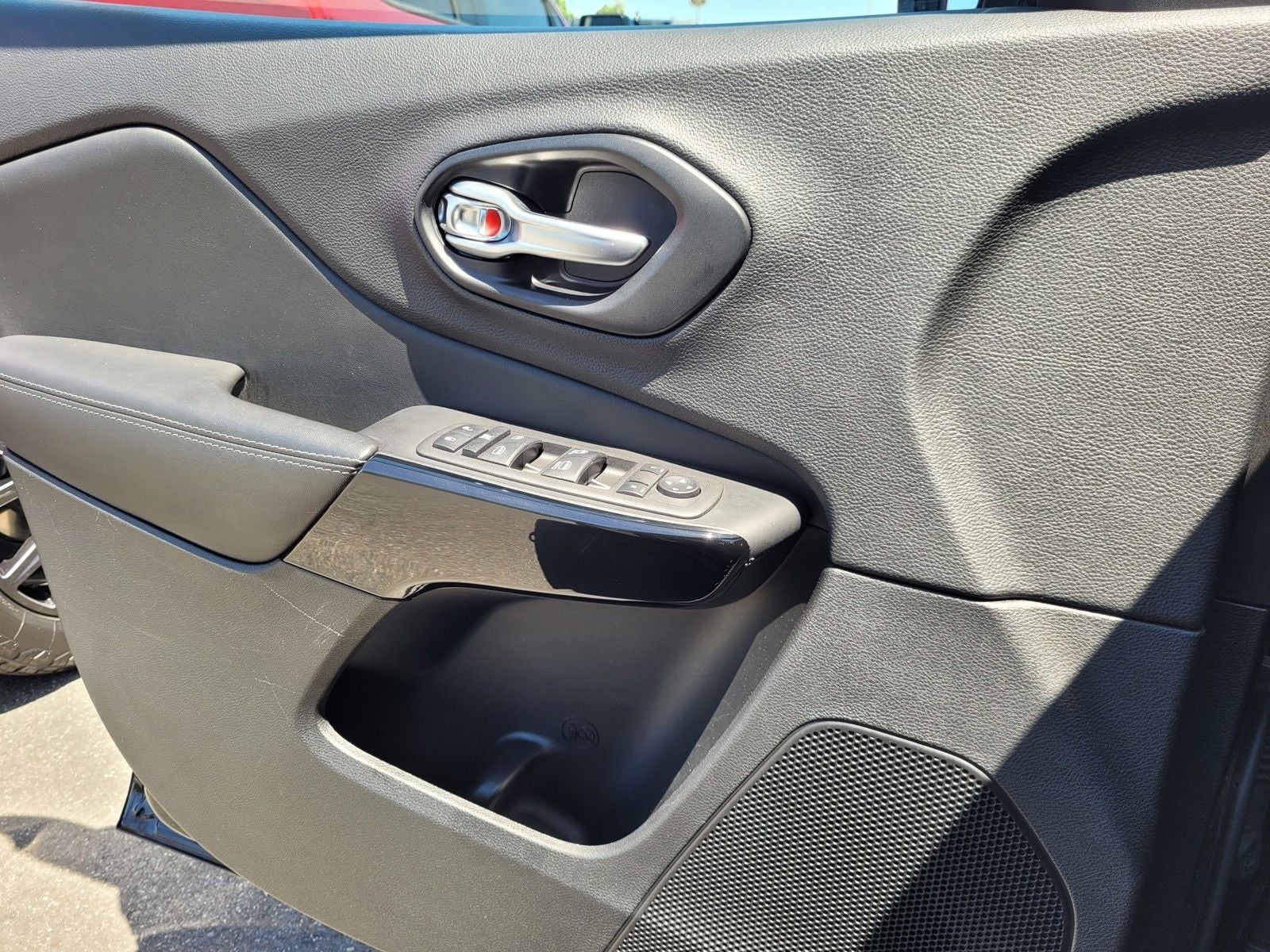 2023 Jeep Cherokee Altitude