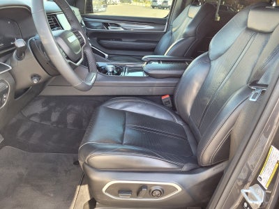 2023 Jeep Wagoneer L Base