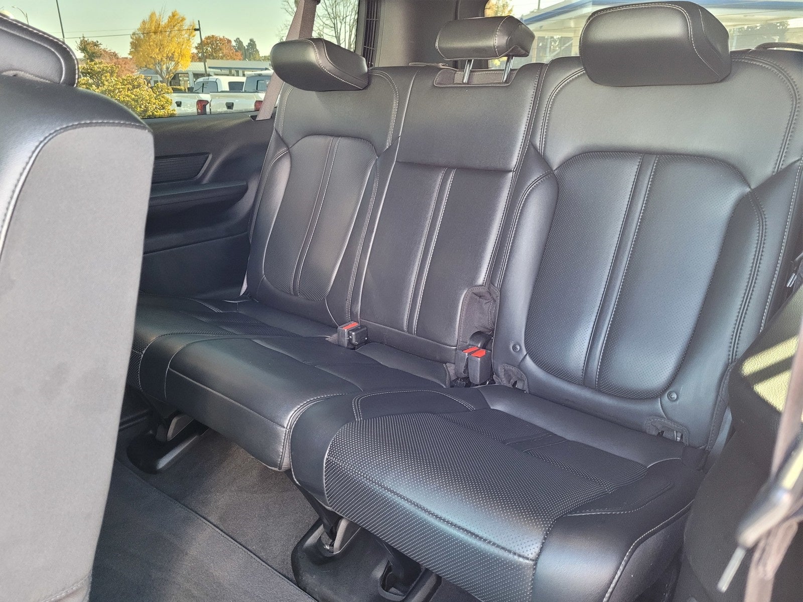 2023 Jeep Wagoneer L Base