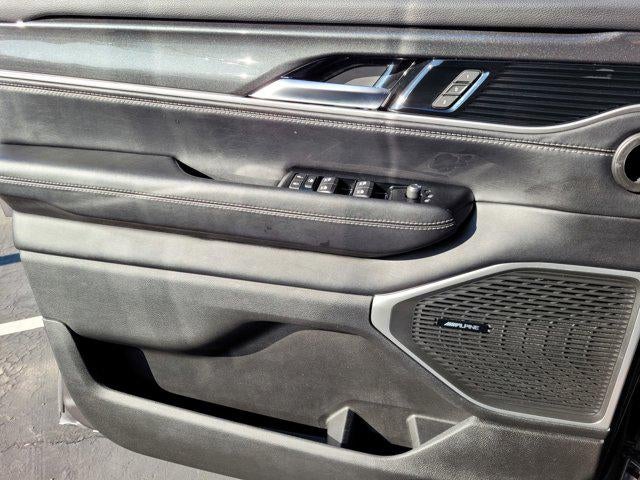 2023 Jeep Wagoneer L Base