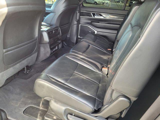 2023 Jeep Wagoneer L Base