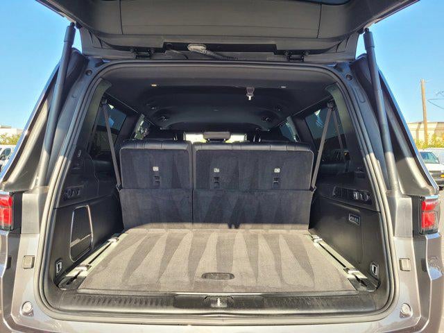 2023 Jeep Wagoneer L Base