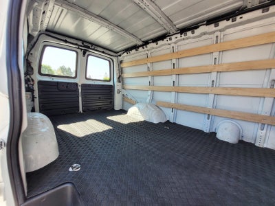 2024 Chevrolet Express 2500 Work Van Cargo