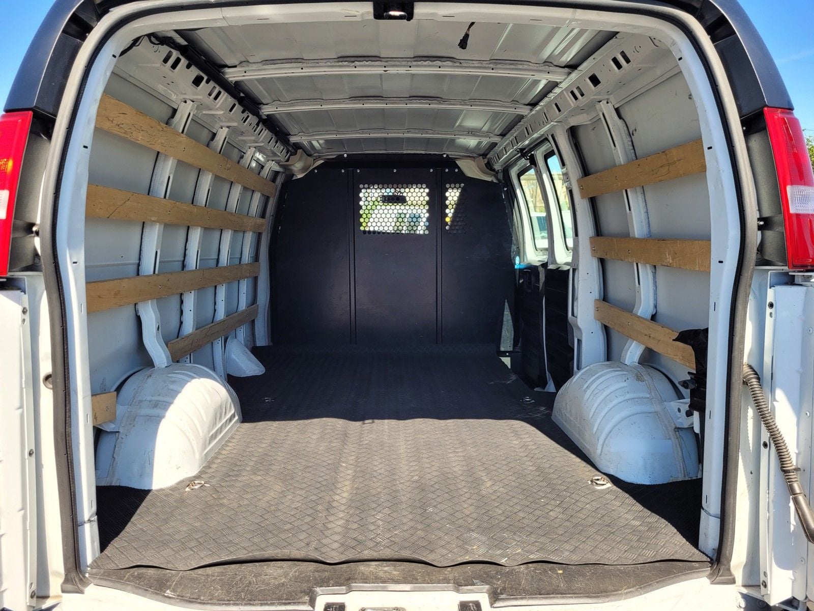 2024 Chevrolet Express 2500 Work Van Cargo