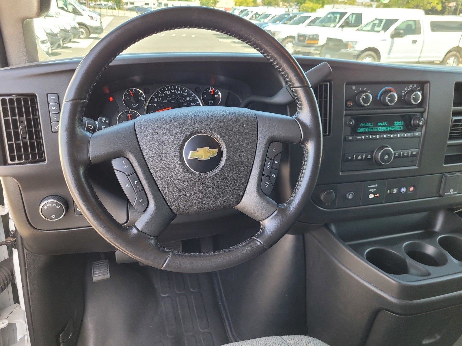 2022 Chevrolet Express 3500 Work Van Cargo