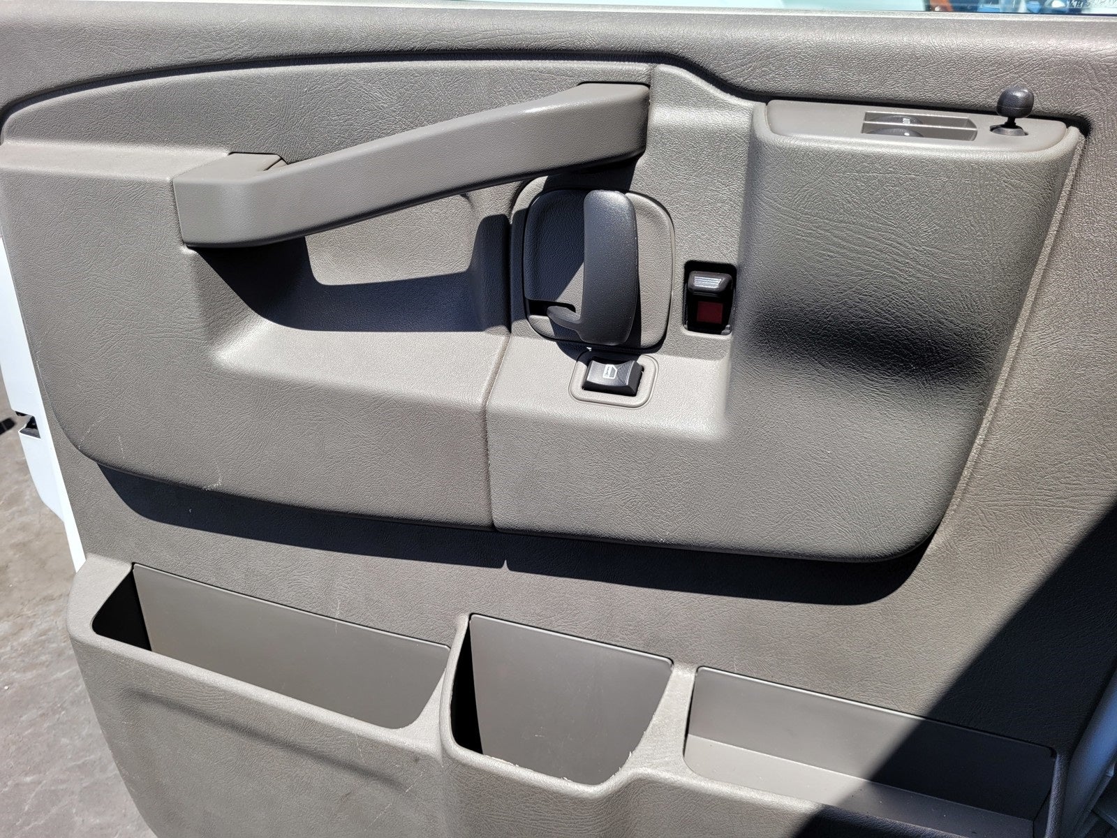 2022 Chevrolet Express 3500 Work Van Cargo