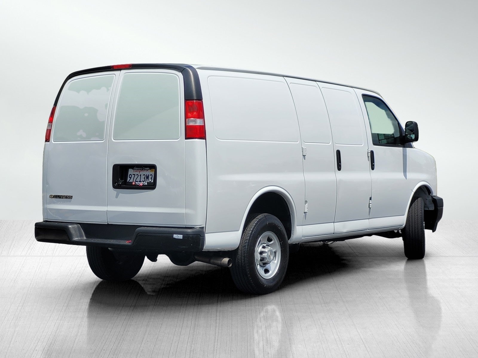 2022 Chevrolet Express 3500 Work Van Cargo