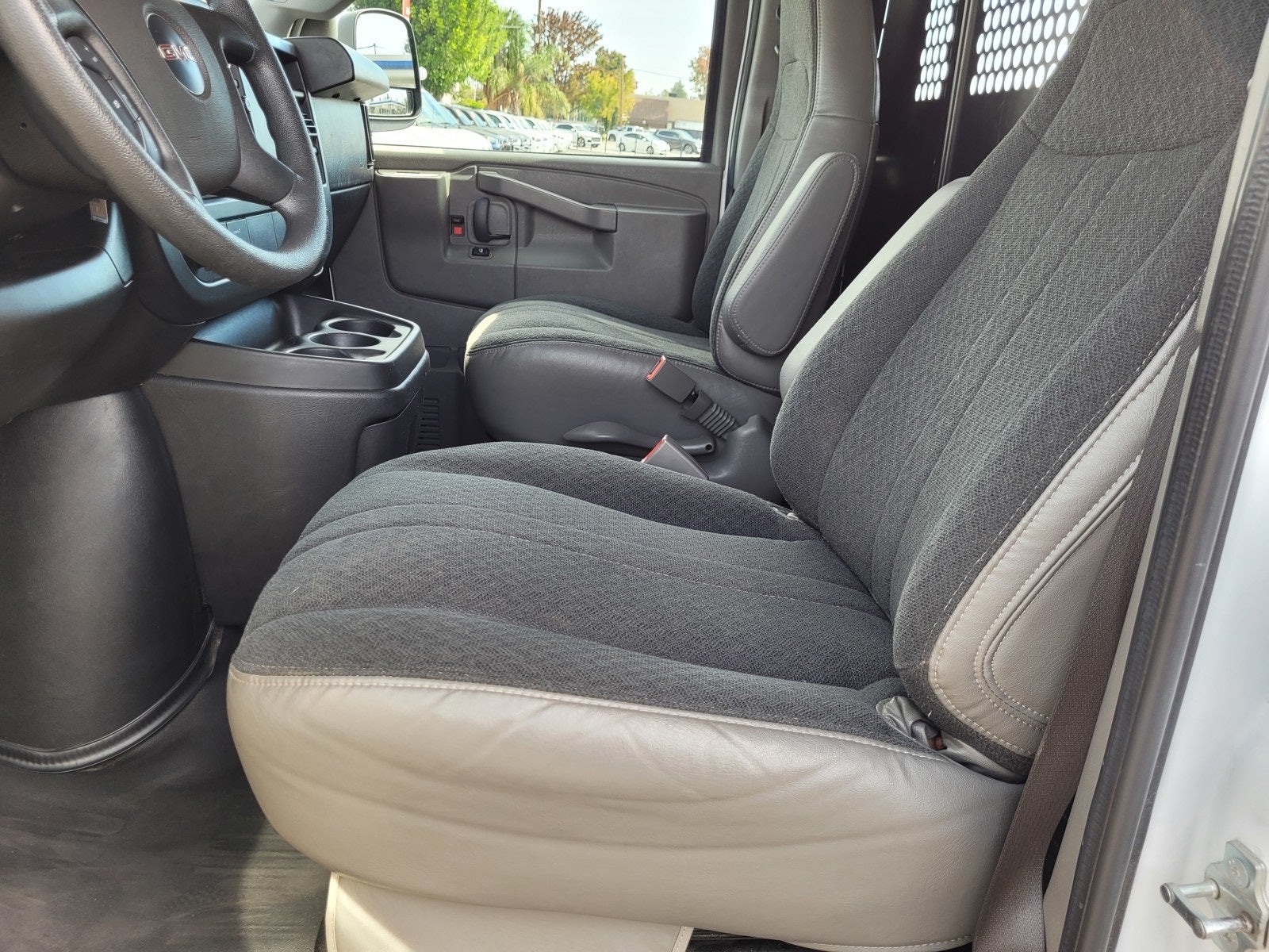 2023 GMC Savana 2500 Work Van