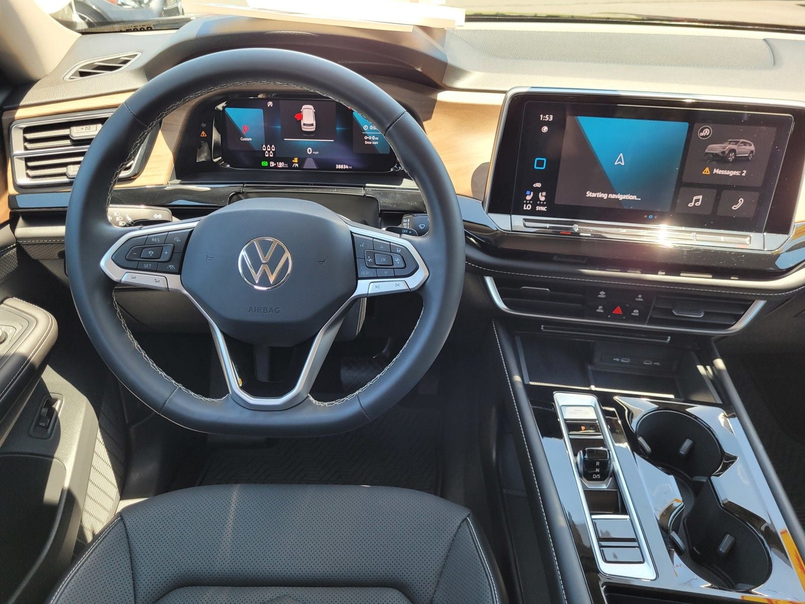 2024 Volkswagen Atlas 2.0T SE w/Technology