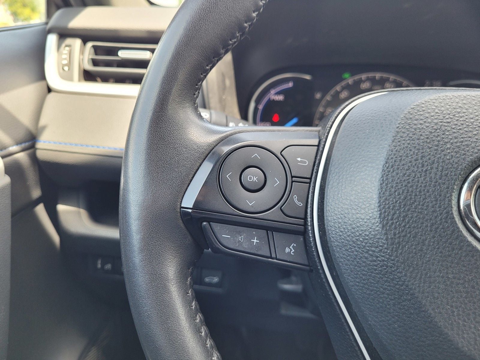 2019 Toyota RAV4 Hybrid XSE