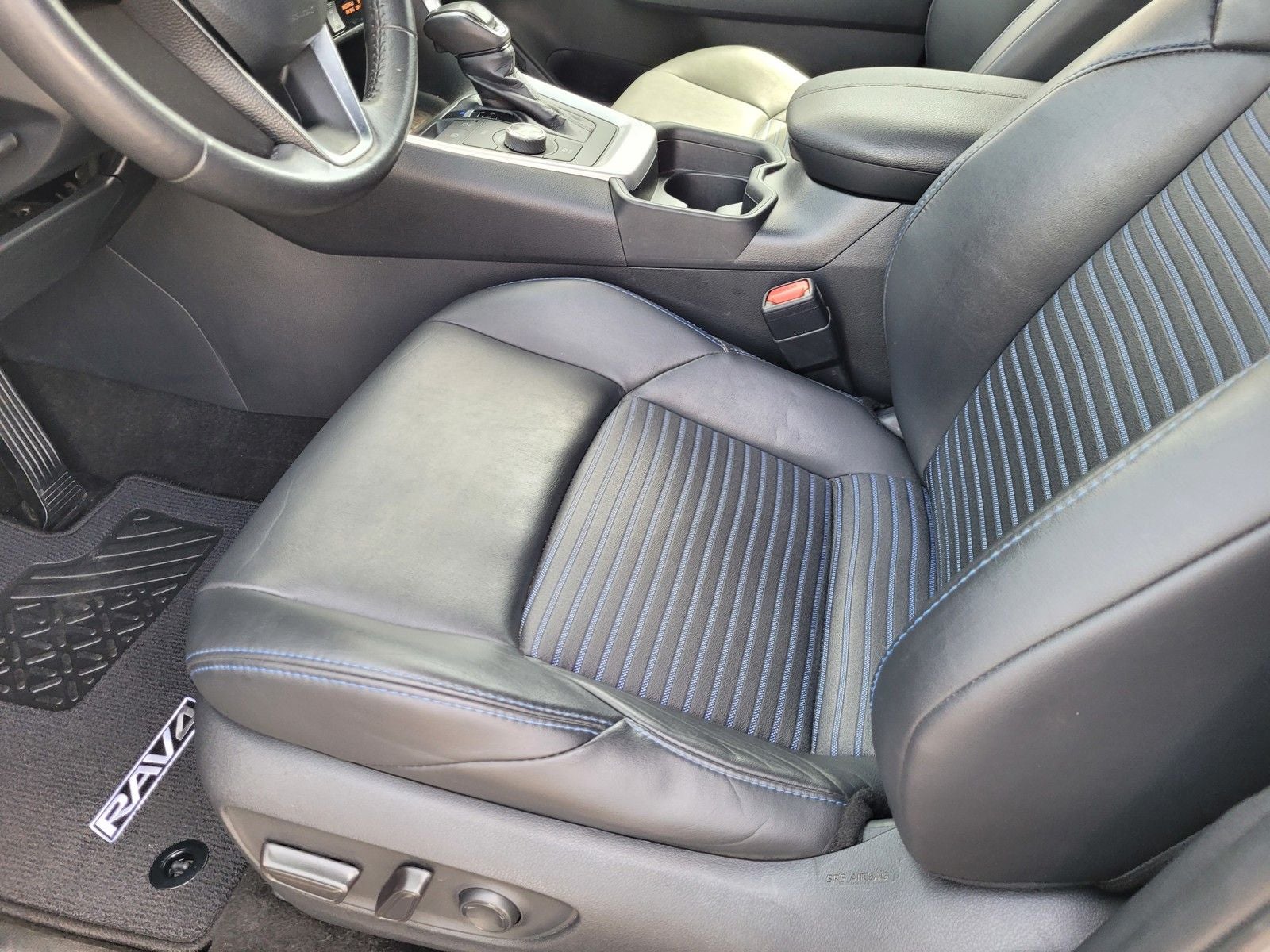 2019 Toyota RAV4 Hybrid XSE