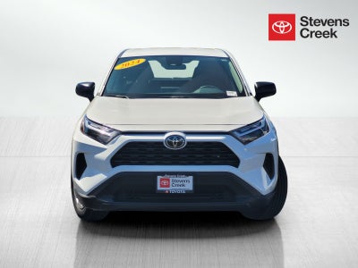 2024 Toyota RAV4 LE