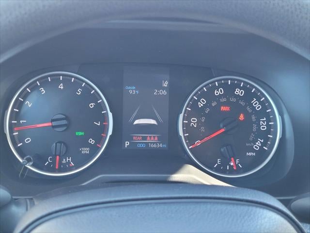 2022 Toyota RAV4 LE