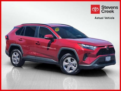 2022 Toyota RAV4 XLE