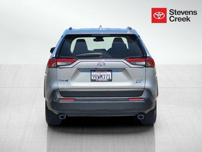 2025 Toyota RAV4 Hybrid XLE