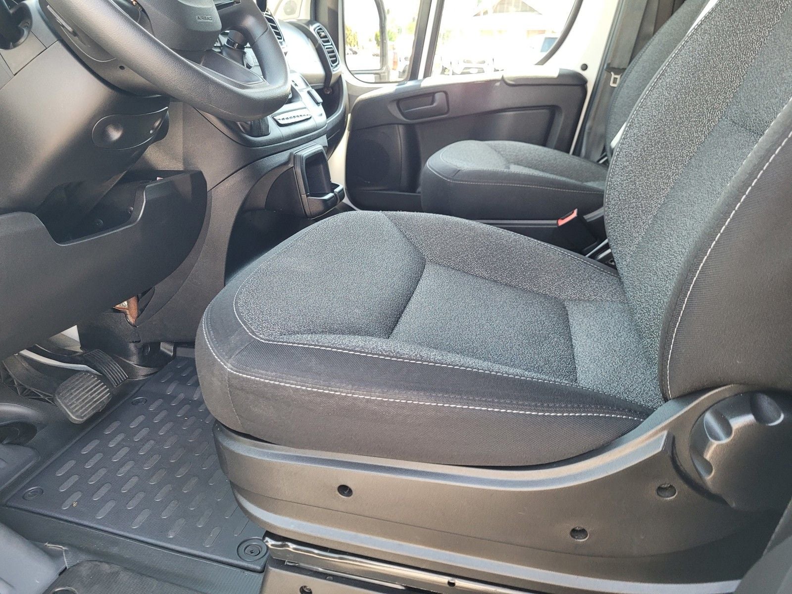 2025 RAM ProMaster 2500 Base