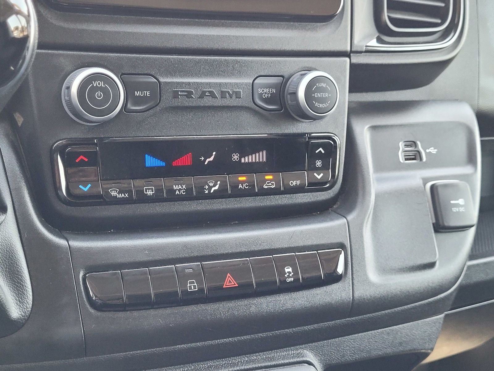 2025 RAM ProMaster 2500 Base