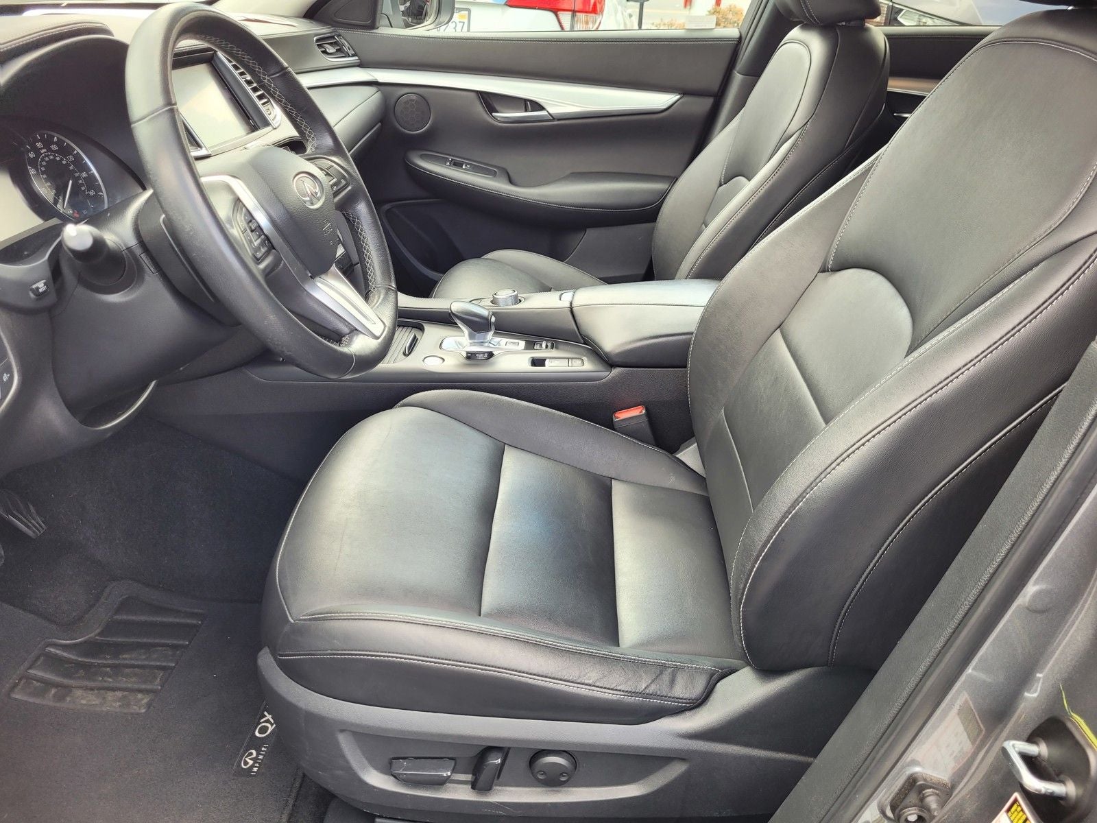 2019 INFINITI QX50 LUXE