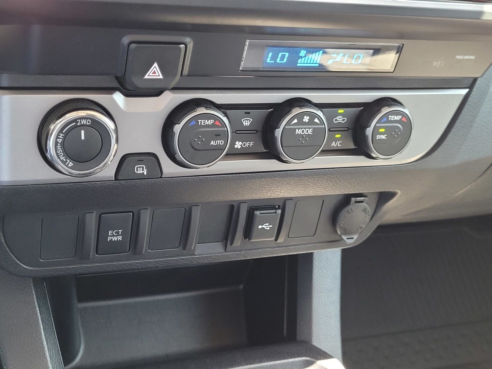 2022 Toyota Tacoma SR V6