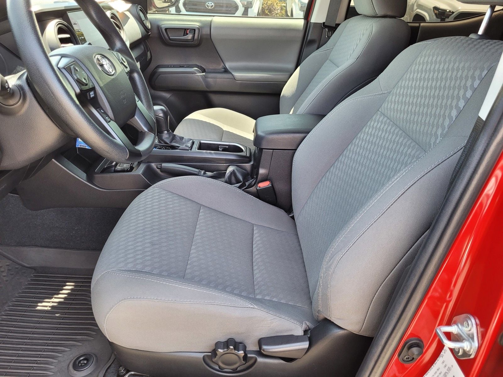 2022 Toyota Tacoma SR V6