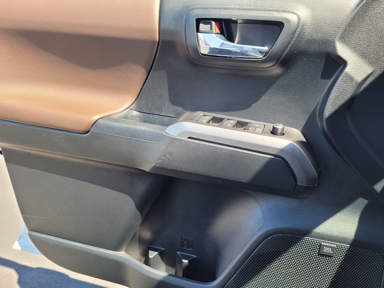 2016 Toyota Tacoma Limited V6