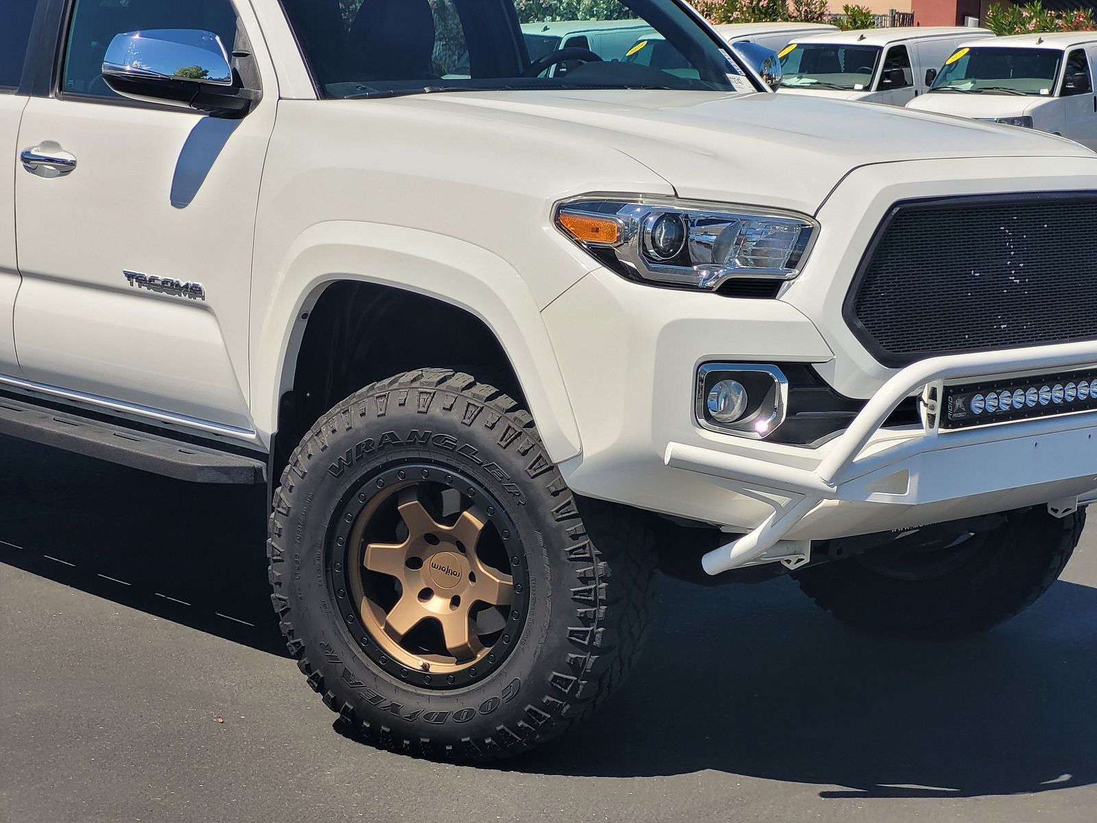 2016 Toyota Tacoma Limited V6
