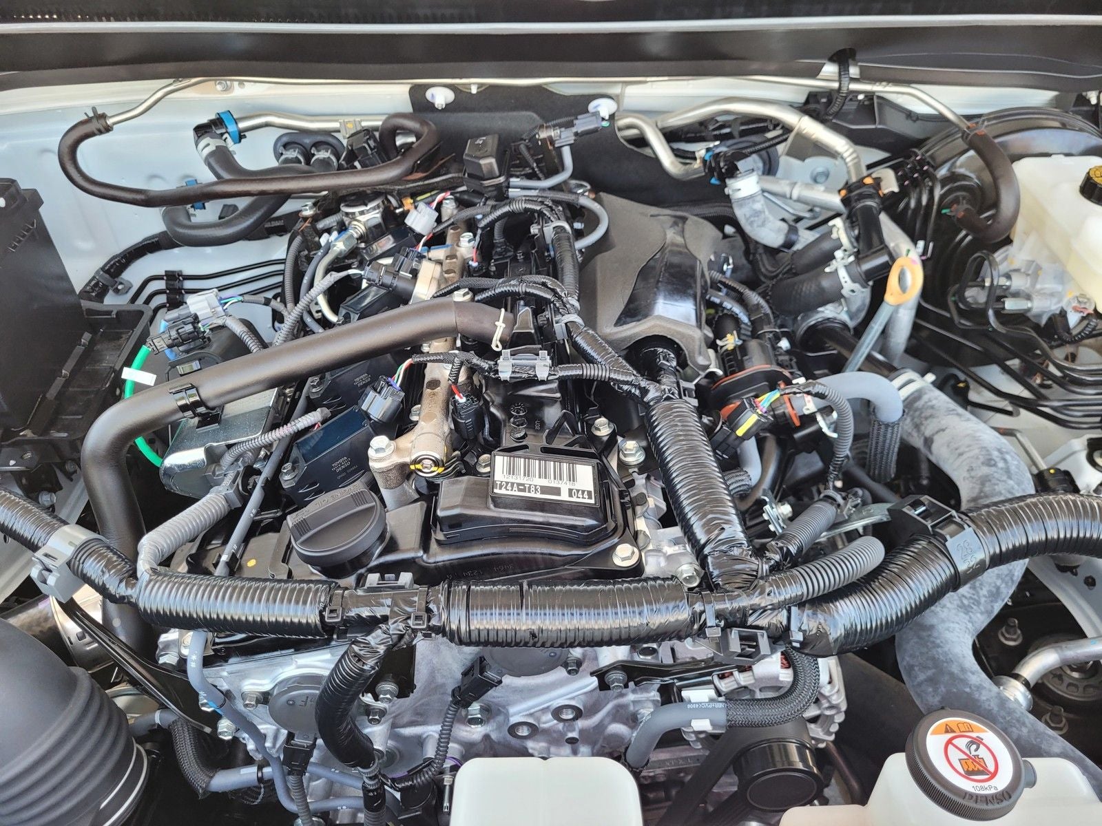 2025 Toyota Tacoma SR