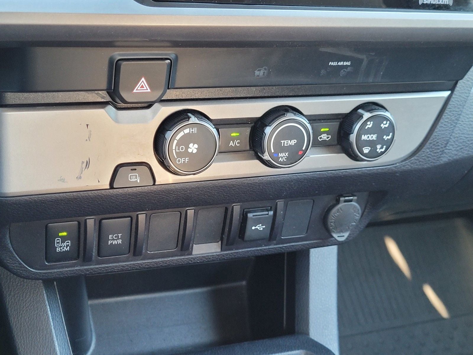 2020 Toyota Tacoma SR5 V6