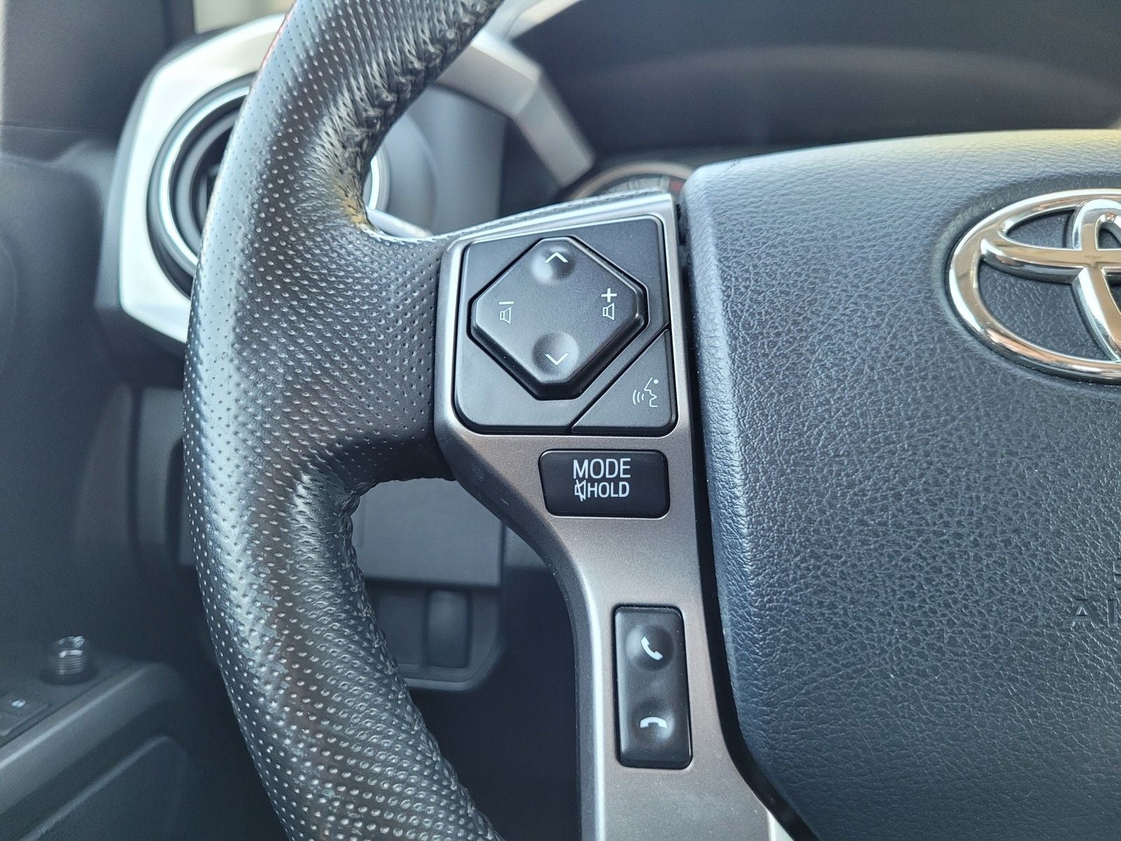 2020 Toyota Tacoma SR5 V6