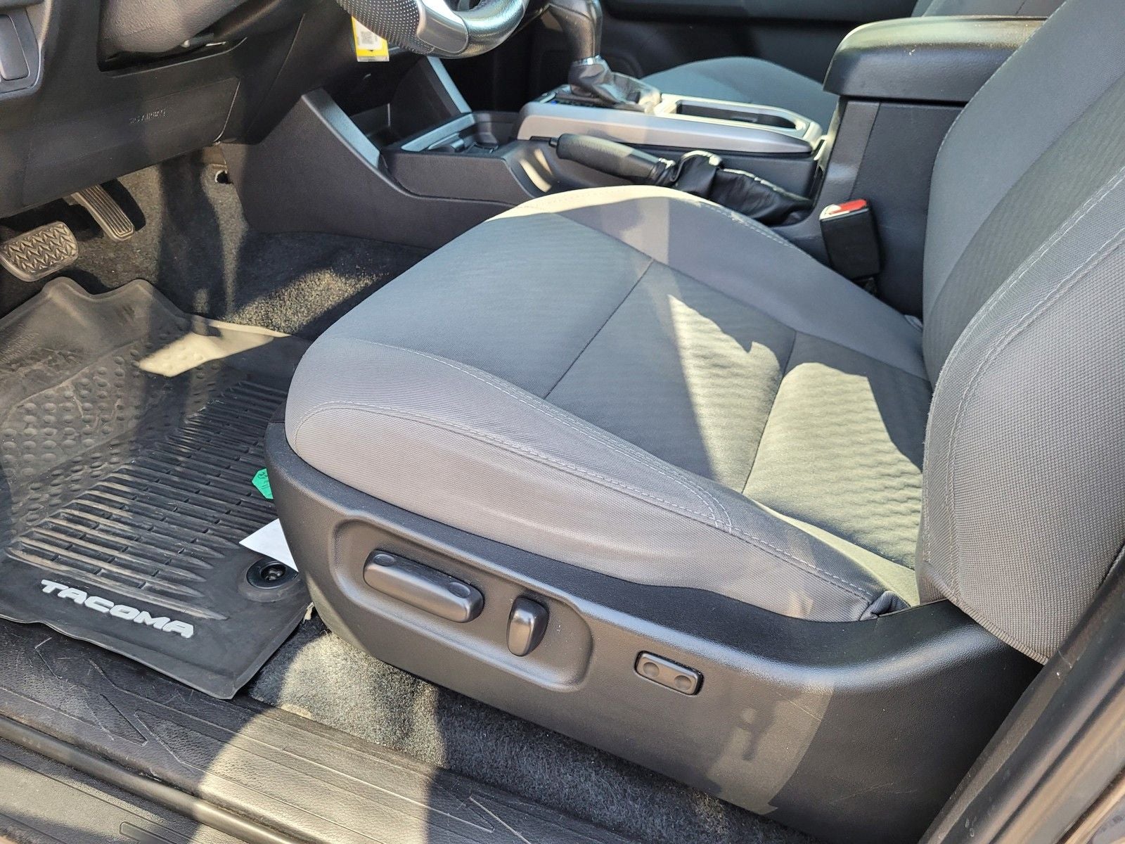 2020 Toyota Tacoma SR5 V6