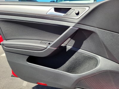 2017 Volkswagen Golf SportWagen S