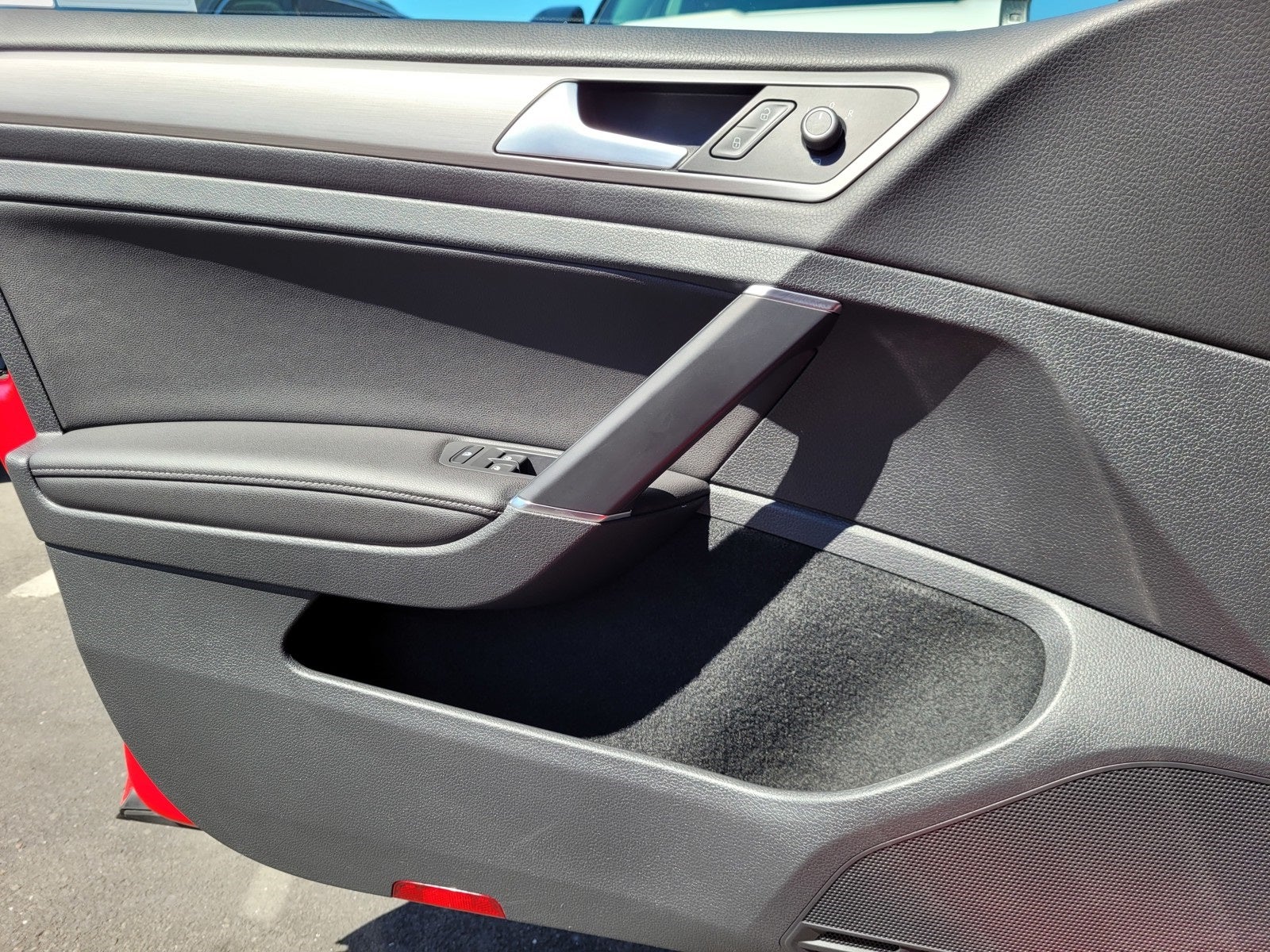 2017 Volkswagen Golf SportWagen S