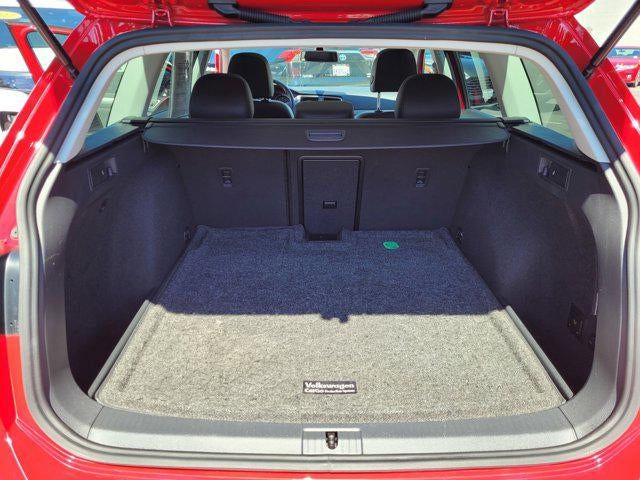 2017 Volkswagen Golf SportWagen S