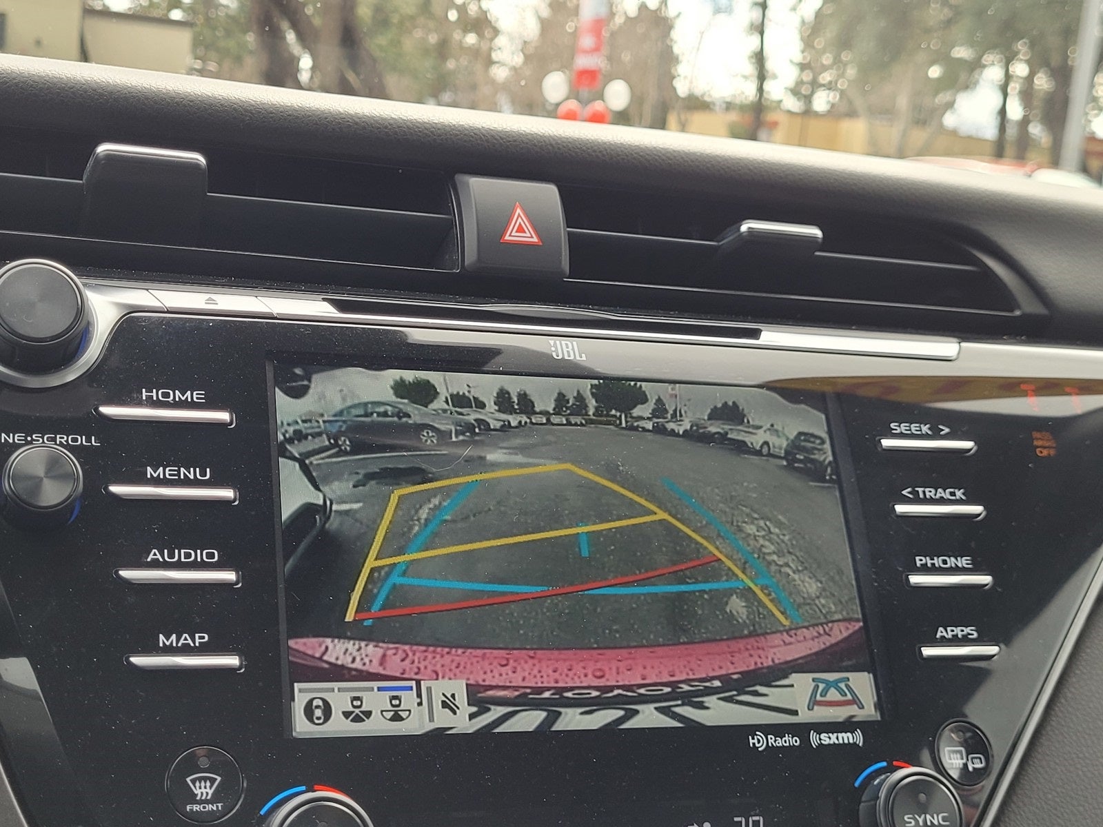 2019 Toyota Camry Hybrid XLE