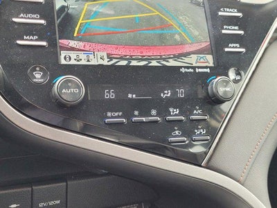 2019 Toyota Camry Hybrid XLE