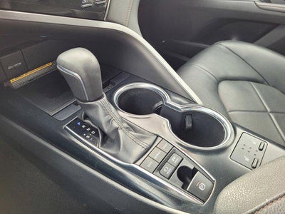 2019 Toyota Camry Hybrid XLE