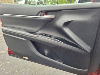 2019 Toyota Camry Hybrid XLE