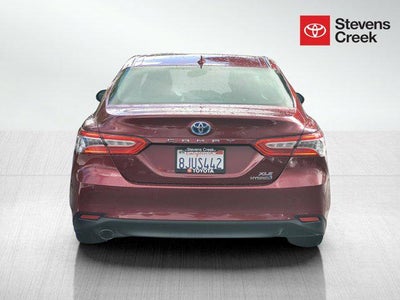 2019 Toyota Camry Hybrid XLE