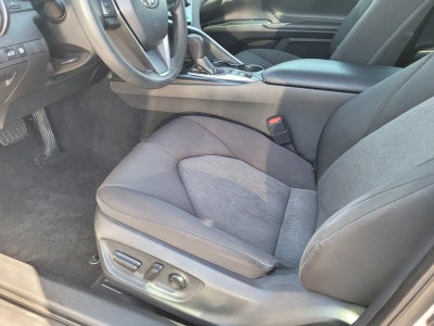 2018 Toyota Camry Hybrid LE