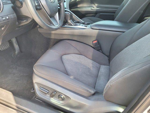 2018 Toyota Camry Hybrid LE