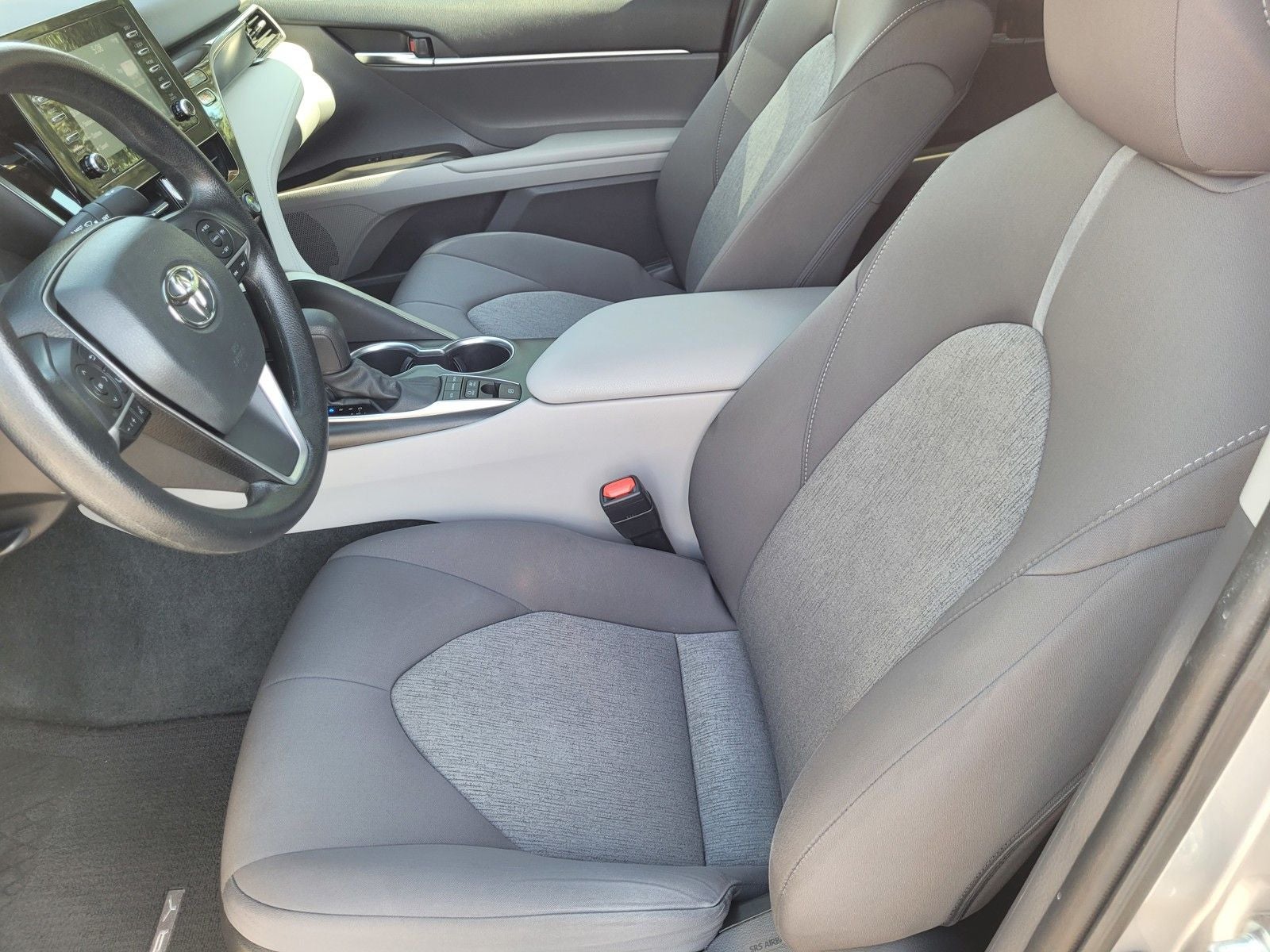2022 Toyota Camry Hybrid LE