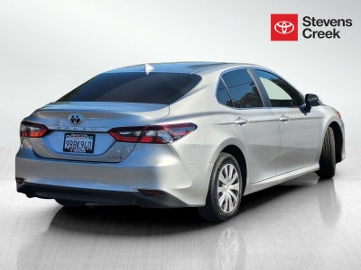 2022 Toyota Camry Hybrid LE