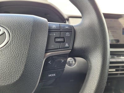 2025 Toyota Camry LE