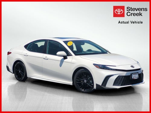 2025 Toyota Camry SE