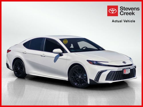 2025 Toyota Camry SE