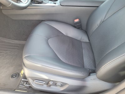 2023 Toyota Camry Hybrid XLE