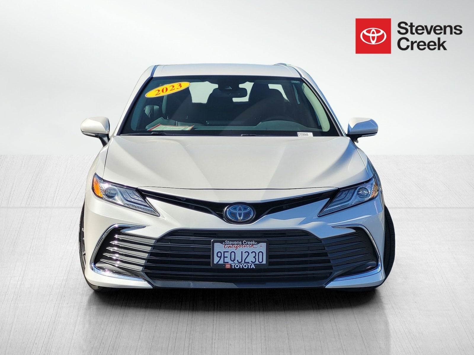 2023 Toyota Camry Hybrid XLE