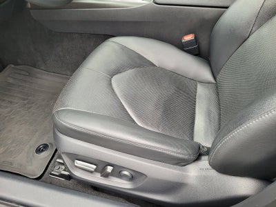 2022 Toyota Camry Hybrid XLE