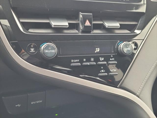 2022 Toyota Camry Hybrid XLE